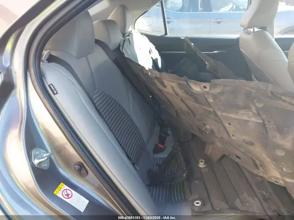 4T1B11HK0KU161005 2019 TOYOTA CAMRY - Image 8