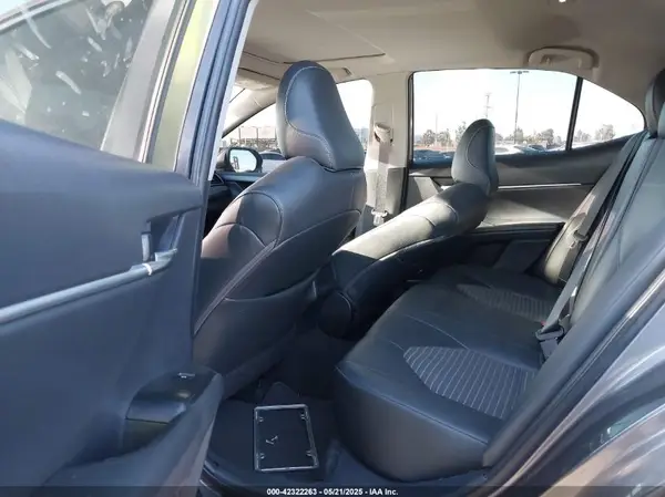 4T1B11HK0KU161764 2019 TOYOTA CAMRY - Image 8