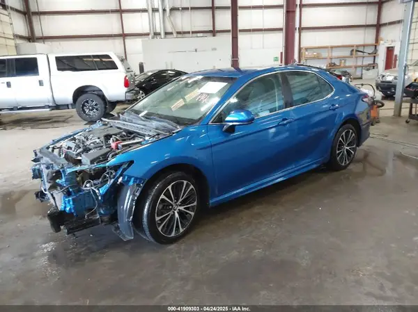 4T1B11HK0KU166706 2019 TOYOTA CAMRY - Image 2