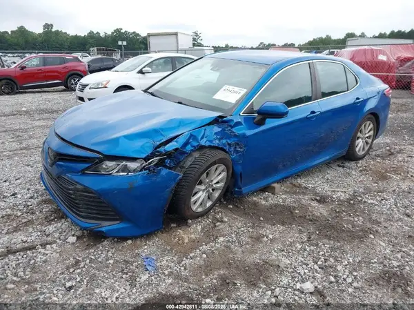 4T1B11HK0KU169637 2019 TOYOTA CAMRY - Image 2