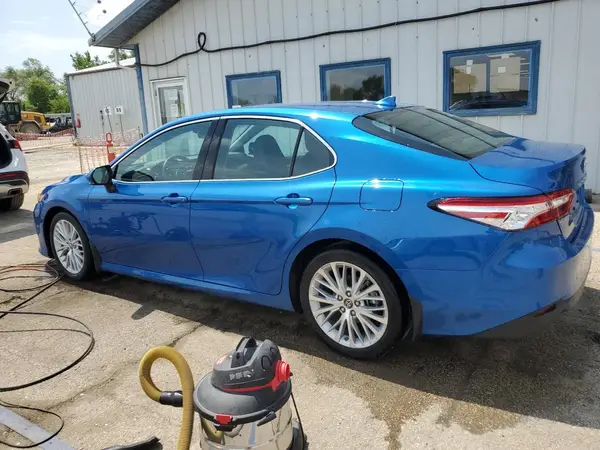 4T1B11HK0KU171792 2019 TOYOTA CAMRY - Image 2