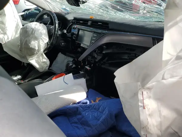 4T1B11HK0KU175096 2019 TOYOTA CAMRY - Image 8