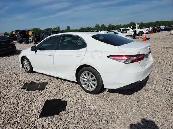 4T1B11HK0KU176488 2019 TOYOTA CAMRY - Image 2