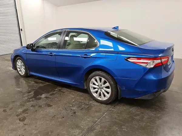 4T1B11HK0KU178192 2019 TOYOTA CAMRY - Image 2