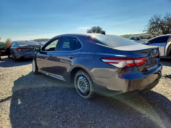 4T1B11HK0KU179908 2019 TOYOTA CAMRY - Image 2
