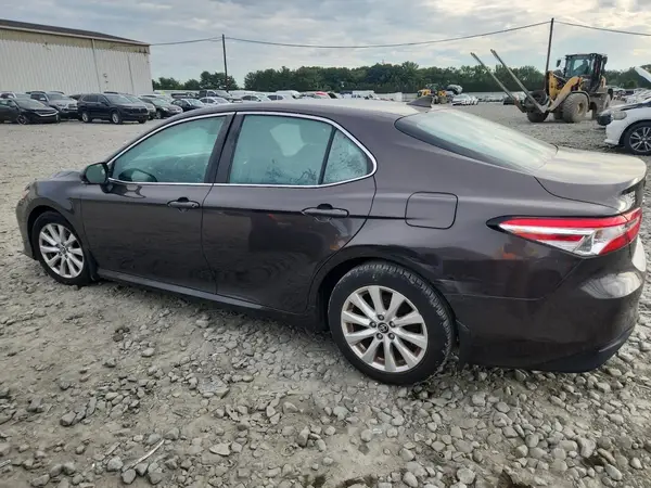 4T1B11HK0KU184185 2019 TOYOTA CAMRY - Image 2