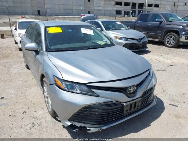 4T1B11HK0KU184316 2019 TOYOTA CAMRY - Image 1