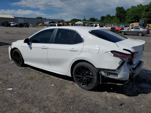 4T1B11HK0KU186132 2019 TOYOTA CAMRY - Image 2