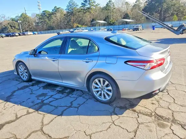 4T1B11HK0KU190343 2019 TOYOTA CAMRY - Image 2