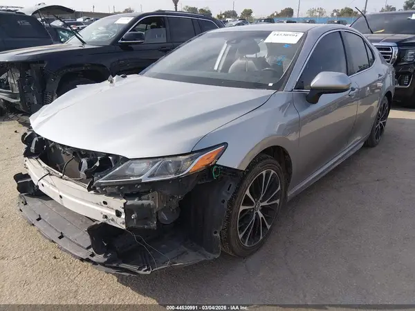 4T1B11HK0KU191766 2019 TOYOTA CAMRY - Image 2
