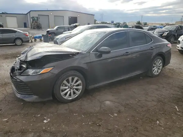 4T1B11HK0KU191976 2019 TOYOTA CAMRY - Image 1