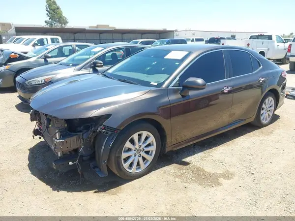 4T1B11HK0KU193890 2019 TOYOTA CAMRY - Image 2