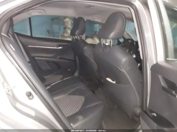 4T1B11HK0KU195025 2019 TOYOTA CAMRY - Image 8