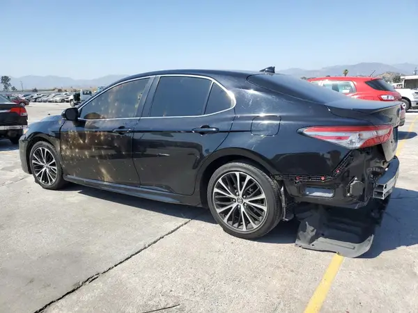 4T1B11HK0KU196126 2019 TOYOTA CAMRY - Image 2