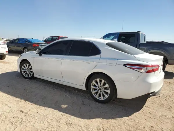 4T1B11HK0KU196367 2019 TOYOTA CAMRY - Image 2