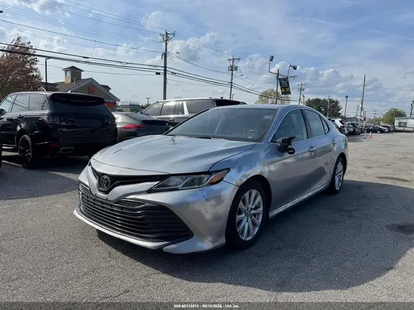 4T1B11HK0KU196501 2019 TOYOTA CAMRY - Image 2