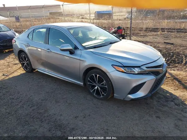 4T1B11HK0KU198765 2019 TOYOTA CAMRY - Image 1
