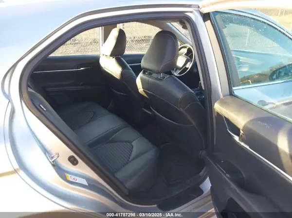 4T1B11HK0KU198765 2019 TOYOTA CAMRY - Image 8