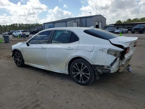 4T1B11HK0KU200725 2019 TOYOTA CAMRY - Image 2