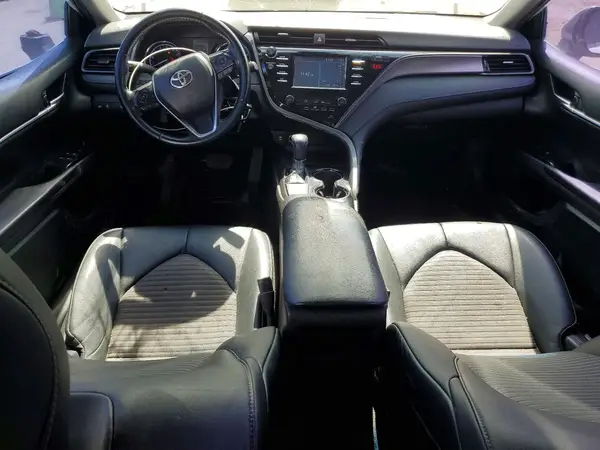 4T1B11HK0KU200725 2019 TOYOTA CAMRY - Image 8