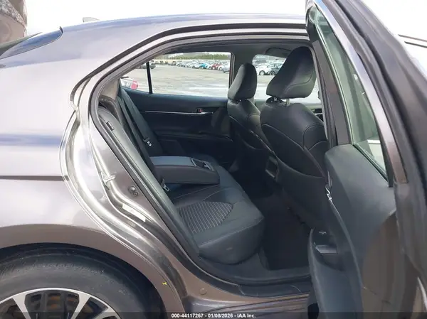 4T1B11HK0KU201017 2019 TOYOTA CAMRY - Image 8