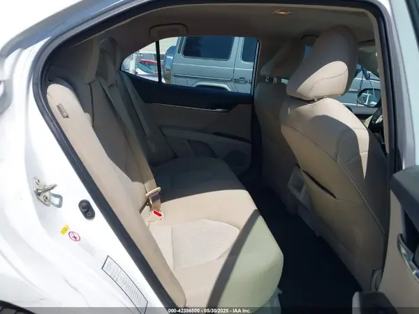 4T1B11HK0KU204029 2019 TOYOTA CAMRY - Image 8