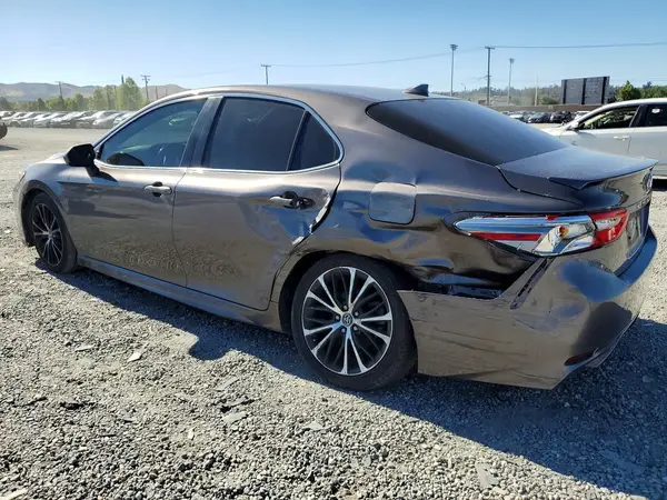 4T1B11HK0KU204516 2019 TOYOTA CAMRY - Image 2