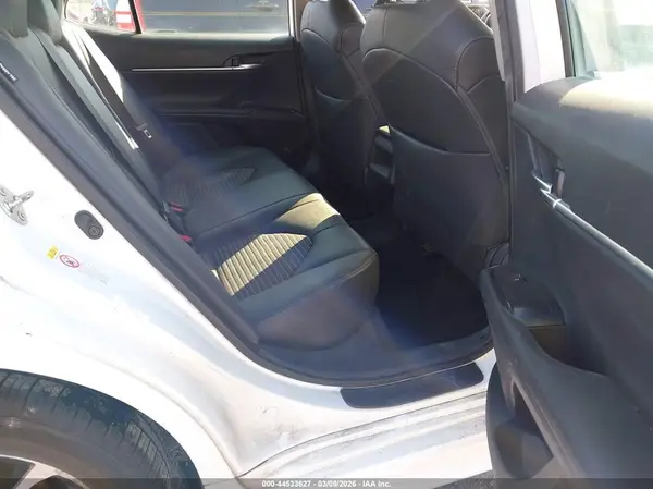 4T1B11HK0KU205522 2019 TOYOTA CAMRY - Image 8