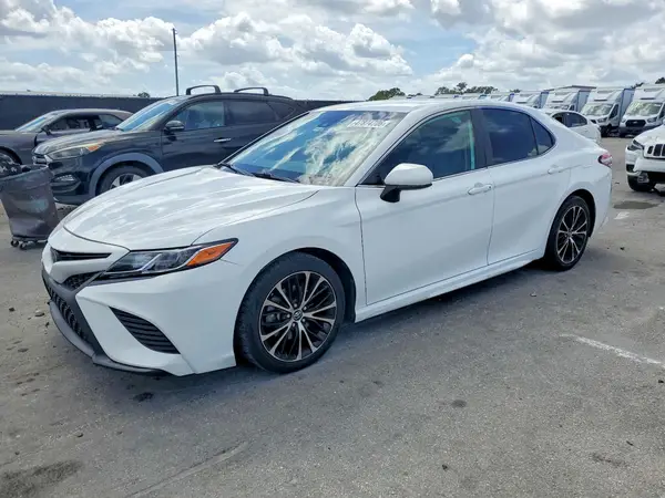 4T1B11HK0KU208842 2019 TOYOTA CAMRY - Image 1