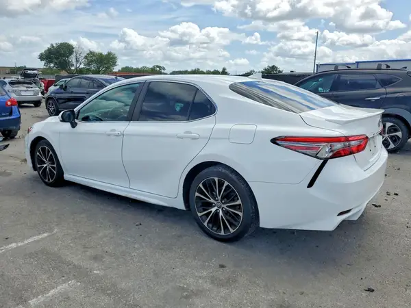 4T1B11HK0KU208842 2019 TOYOTA CAMRY - Image 2