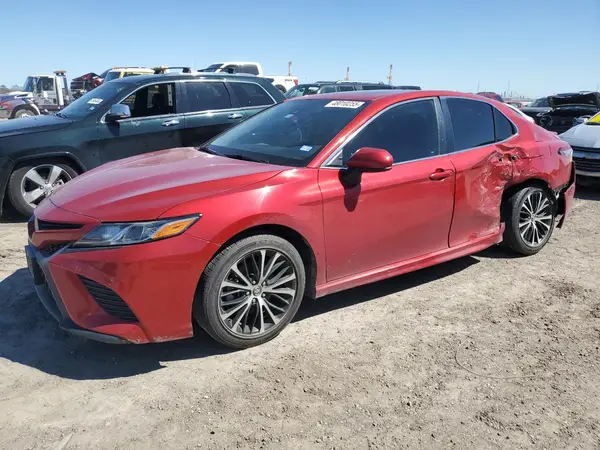 4T1B11HK0KU209912 2019 TOYOTA CAMRY - Image 1