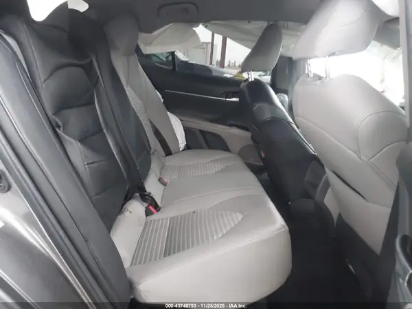 4T1B11HK0KU210168 2019 TOYOTA CAMRY - Image 8