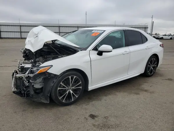 4T1B11HK0KU210364 2019 TOYOTA CAMRY - Image 1