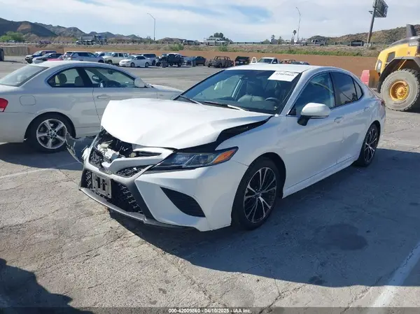 4T1B11HK0KU212017 2019 TOYOTA CAMRY - Image 2