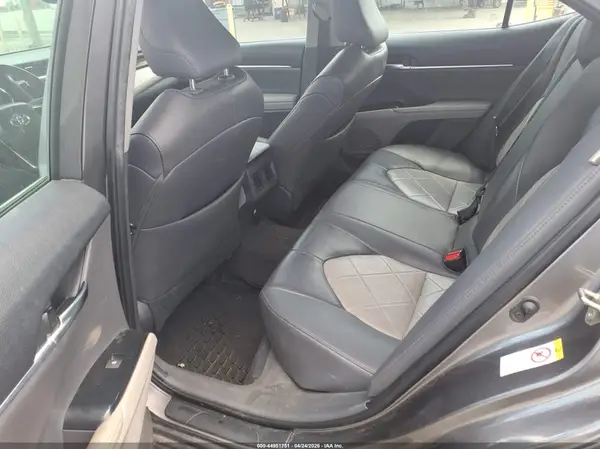 4T1B11HK0KU219176 2019 TOYOTA CAMRY - Image 8