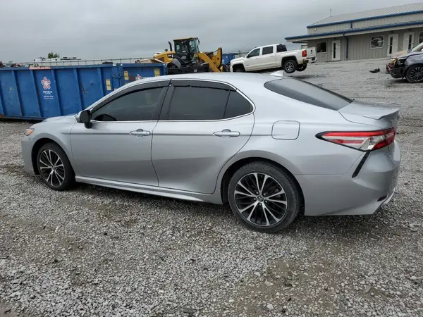 4T1B11HK0KU220876 2019 TOYOTA CAMRY - Image 2