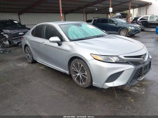 4T1B11HK0KU221963 2019 TOYOTA CAMRY - Image 1