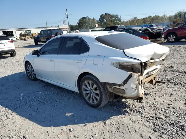 4T1B11HK0KU222675 2019 TOYOTA CAMRY - Image 2