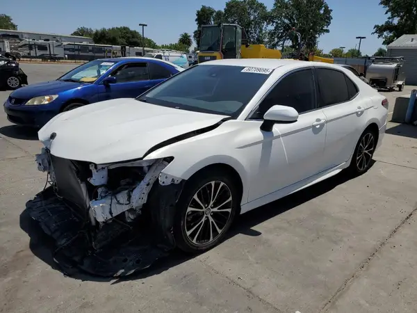 4T1B11HK0KU226662 2019 TOYOTA CAMRY - Image 1