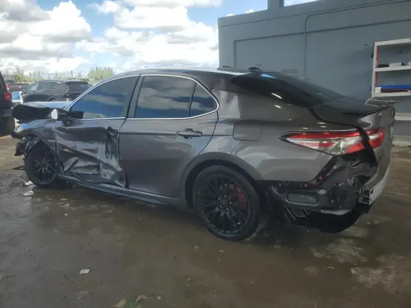 4T1B11HK0KU231831 2019 TOYOTA CAMRY - Image 2
