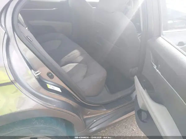 4T1B11HK0KU236897 2019 TOYOTA CAMRY - Image 8