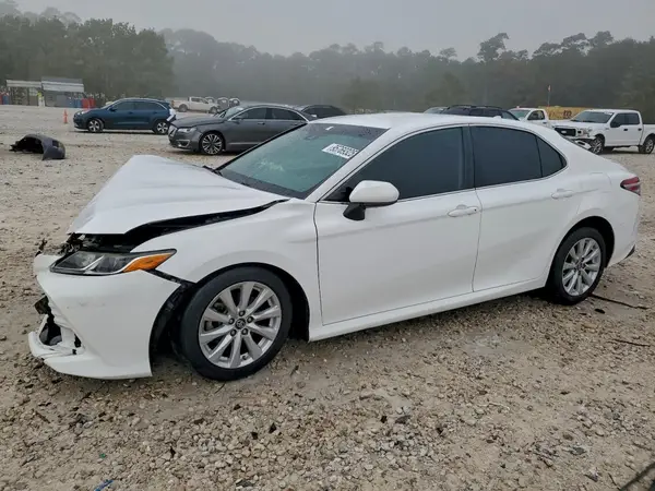 4T1B11HK0KU240075 2019 TOYOTA CAMRY - Image 1