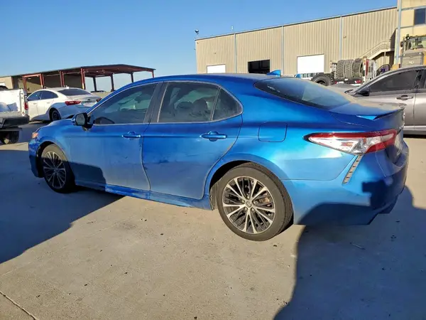 4T1B11HK0KU242179 2019 TOYOTA CAMRY - Image 2