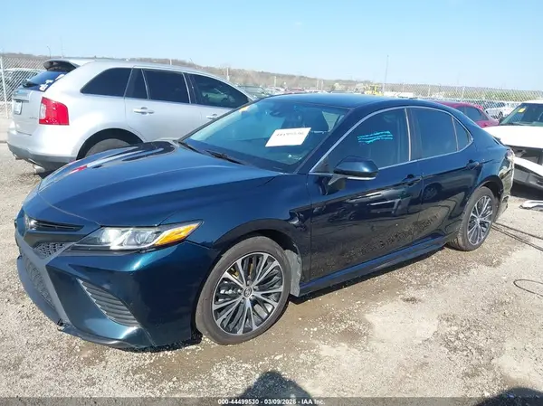 4T1B11HK0KU242876 2019 TOYOTA CAMRY - Image 2