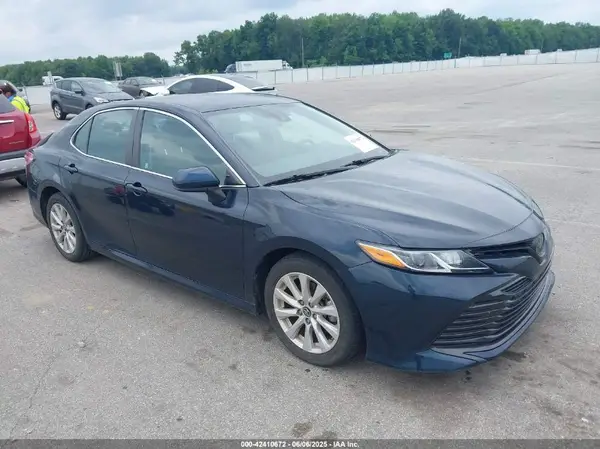 4T1B11HK0KU248371 2019 TOYOTA CAMRY - Image 1