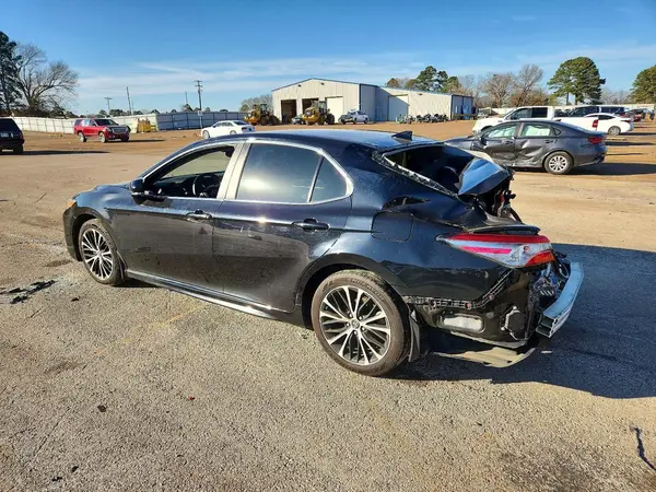 4T1B11HK0KU250556 2019 TOYOTA CAMRY - Image 2