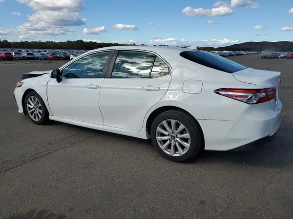 4T1B11HK0KU251464 2019 TOYOTA CAMRY - Image 2