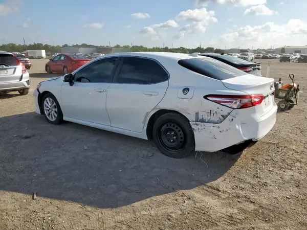 4T1B11HK0KU259998 2019 TOYOTA CAMRY - Image 2