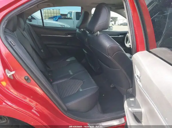 4T1B11HK0KU260505 2019 TOYOTA CAMRY - Image 8
