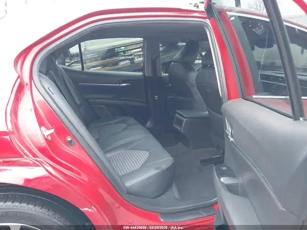 4T1B11HK0KU261122 2019 TOYOTA CAMRY - Image 8